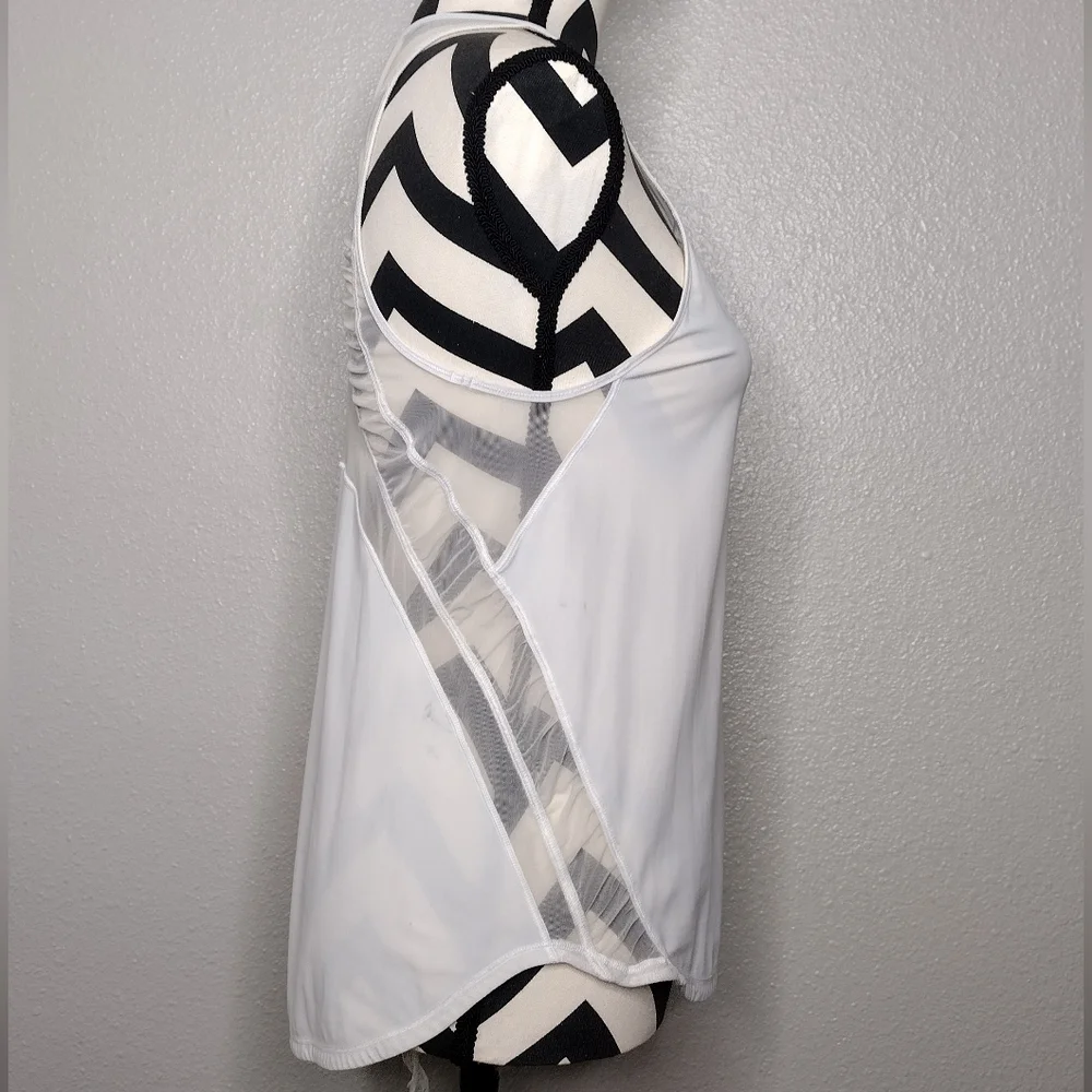 Lululemon White Workout Athletic Tank Top Sz 4